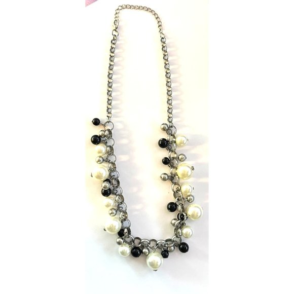 Womens Necklace Jewelry 10.25" Choker Faux Pearl Beads White Black Grey Costume - Picture 13 of 16
